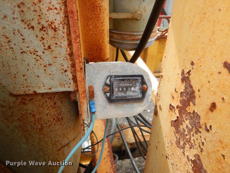 image for item AF9971 Bidwell OF400 concrete finisher