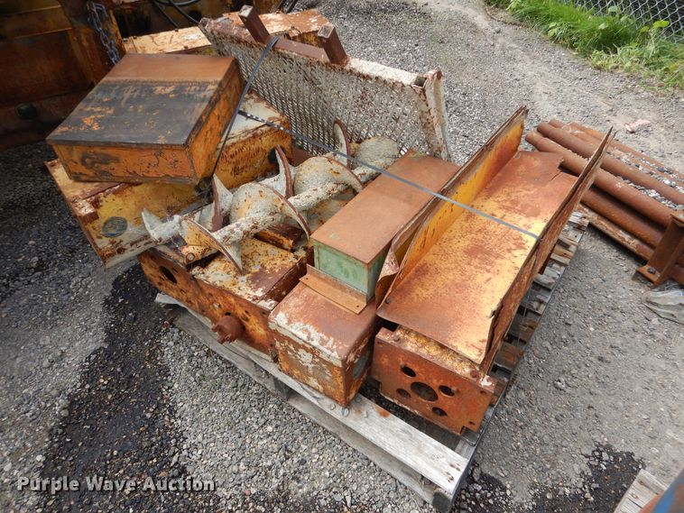 image for item AF9971 Bidwell OF400 concrete finisher