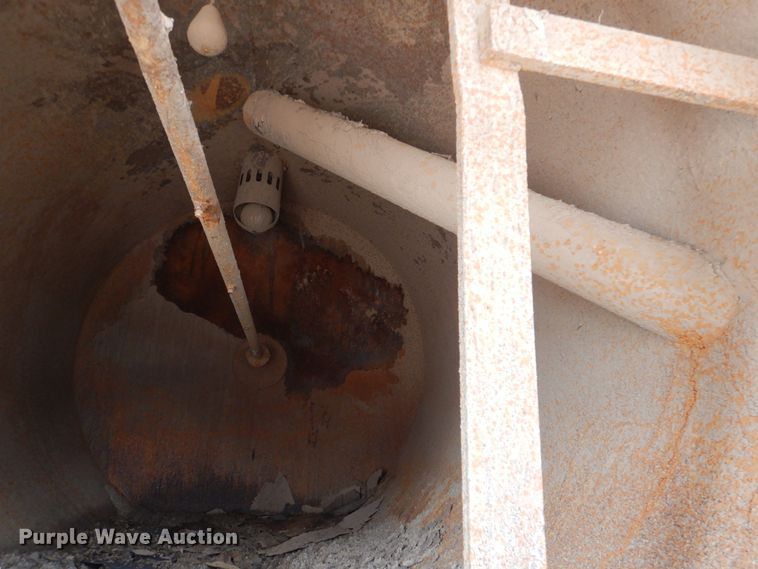 image for item AF9974 2000 Sterling A-Line  truck with 2014 McLaughlin vacuum excavator