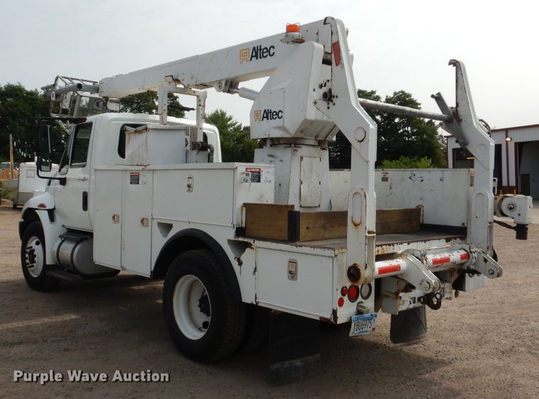 image for item AF9975 2012 International DuraStar 4300  bucket truck
