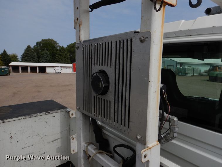 image for item AF9975 2012 International DuraStar 4300  bucket truck