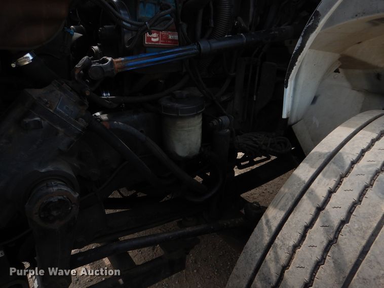 image for item AF9975 2012 International DuraStar 4300  bucket truck