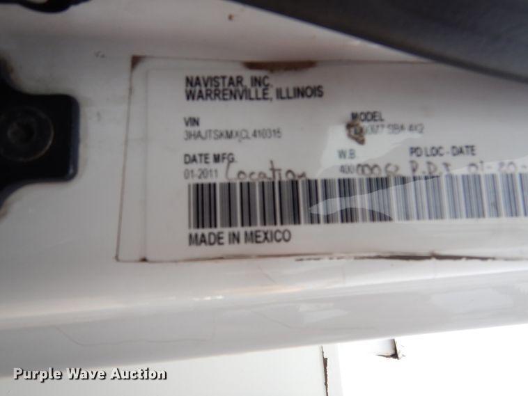 image for item AF9975 2012 International DuraStar 4300  bucket truck