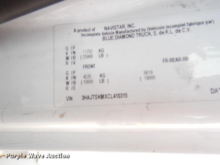 image for item AF9975 2012 International DuraStar 4300  bucket truck