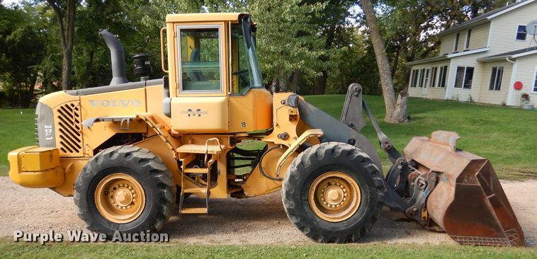 image for item AF9977 2005 Volvo L90E  wheel loader