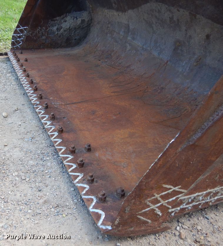 image for item AF9977 2005 Volvo L90E  wheel loader