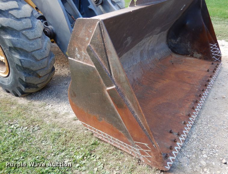 image for item AF9977 2005 Volvo L90E  wheel loader