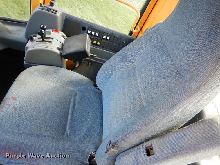 image for item AF9977 2005 Volvo L90E  wheel loader