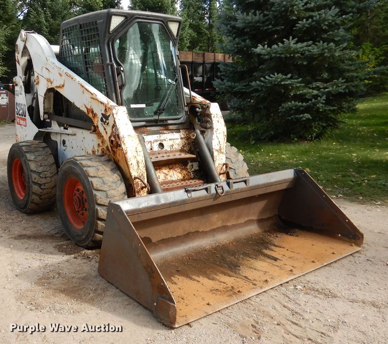 image for item AF9978 2008 Bobcat S250  skid steer loader