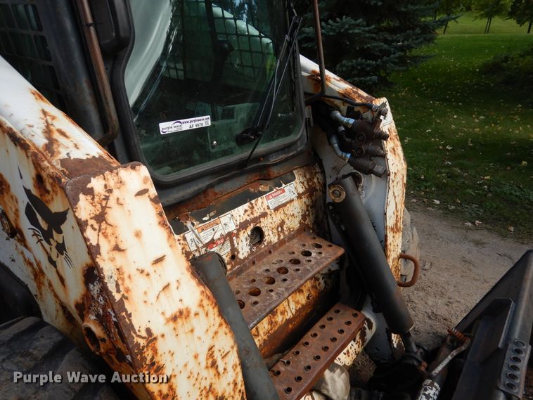 image for item AF9978 2008 Bobcat S250  skid steer loader