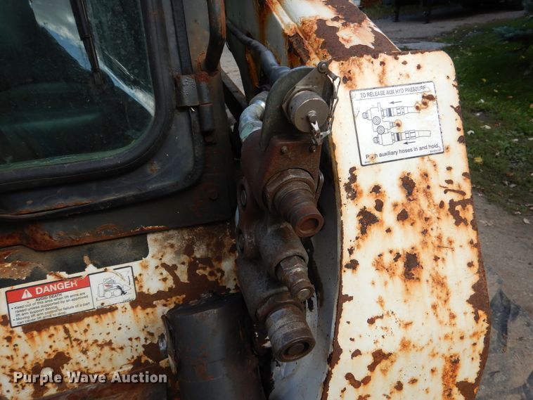 image for item AF9978 2008 Bobcat S250  skid steer loader