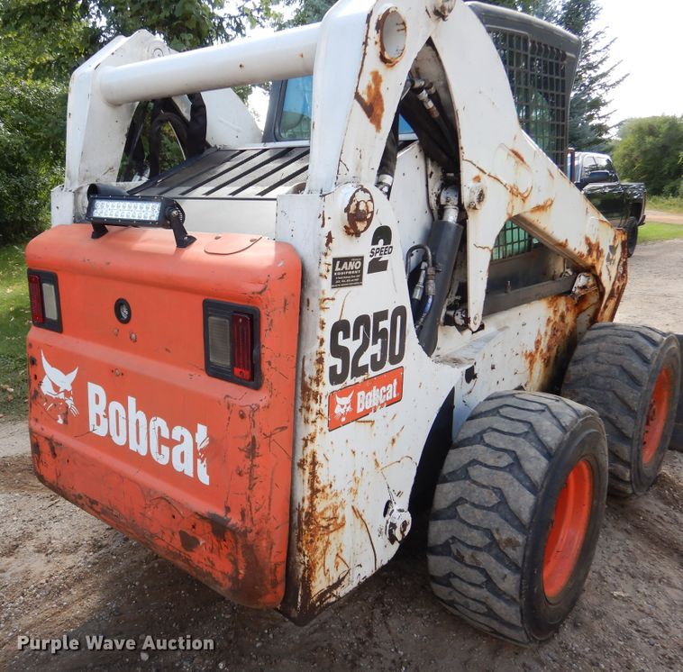 image for item AF9978 2008 Bobcat S250  skid steer loader