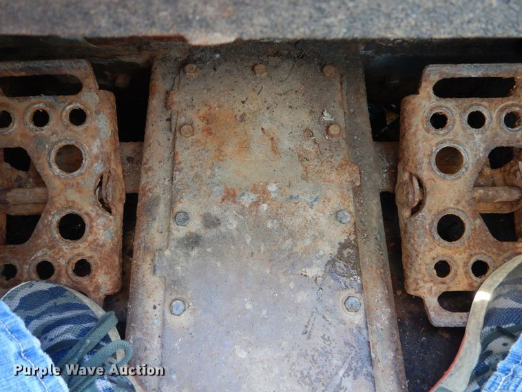 image for item AF9978 2008 Bobcat S250  skid steer loader