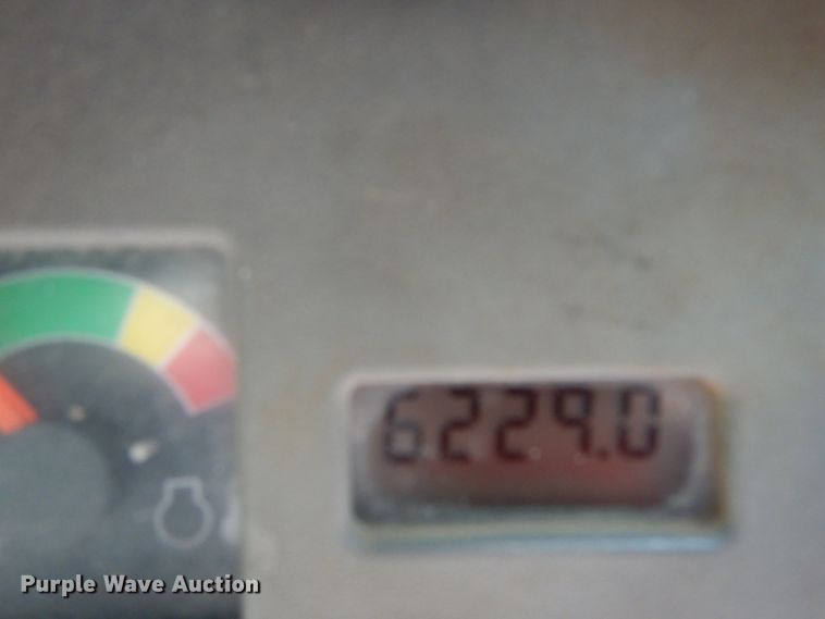 image for item AF9978 2008 Bobcat S250  skid steer loader