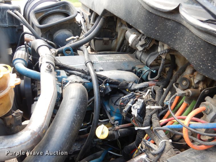 image for item AF9979 2006 International 7500  dump truck