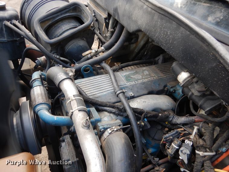 image for item AF9979 2006 International 7500  dump truck