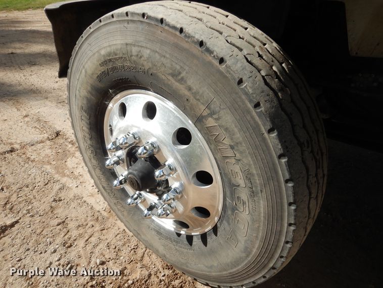 image for item AF9979 2006 International 7500  dump truck