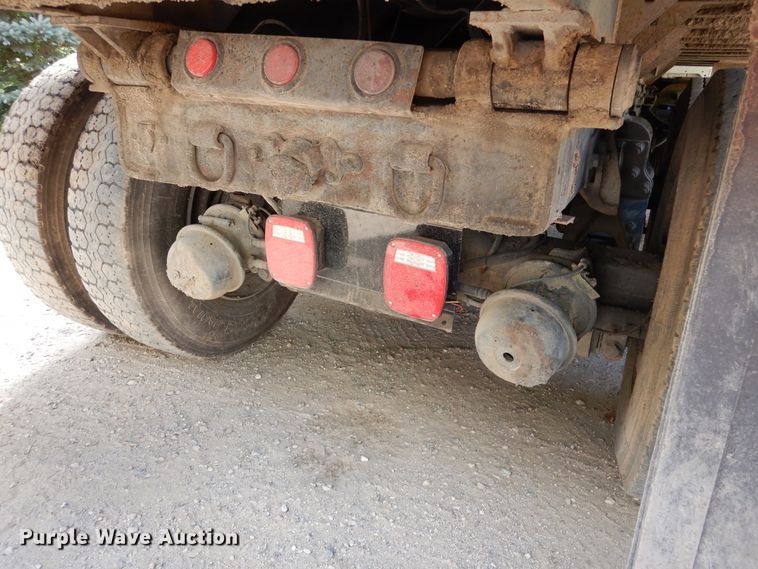 image for item AF9979 2006 International 7500  dump truck