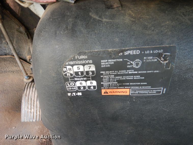 image for item AF9979 2006 International 7500  dump truck