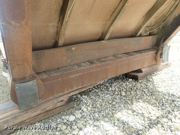 image for item DC3318 1975 Dakota 1755DC8 lowboy equipment trailer