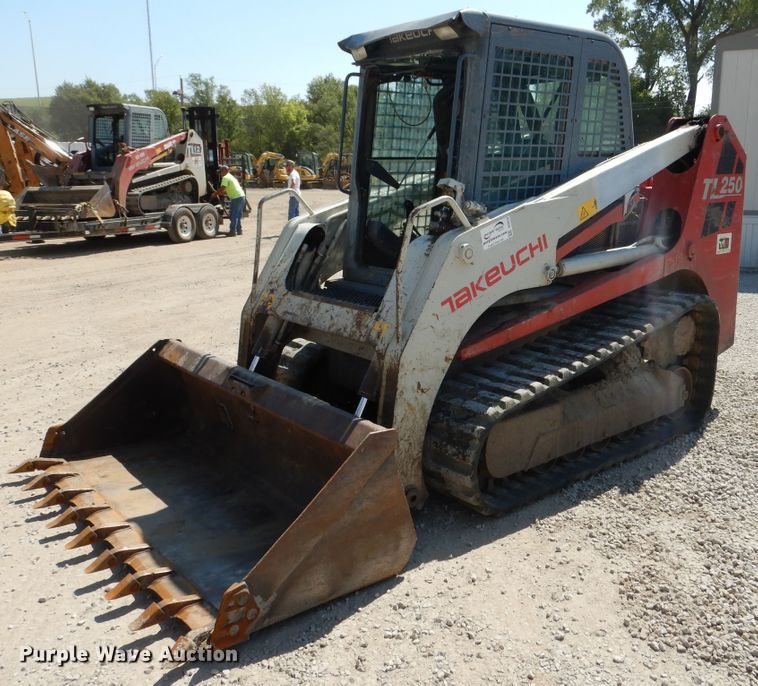 image for item DD2514 2012 Takeuchi TL250  skid steer loader