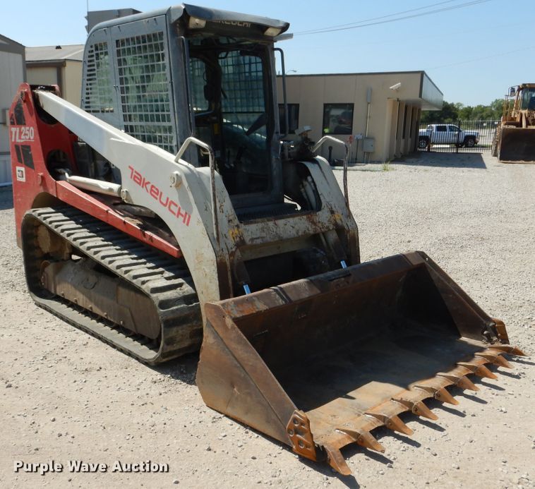image for item DD2514 2012 Takeuchi TL250  skid steer loader