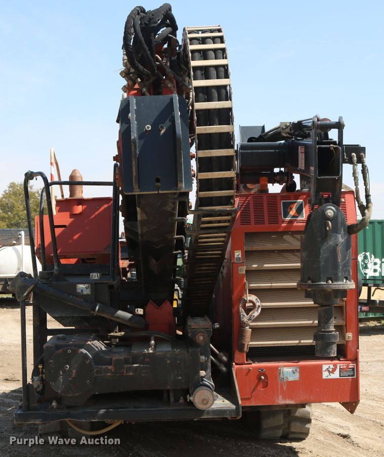 image for item DD6139 2012 Ditch Witch JT100 Mach 1  directional boring unit