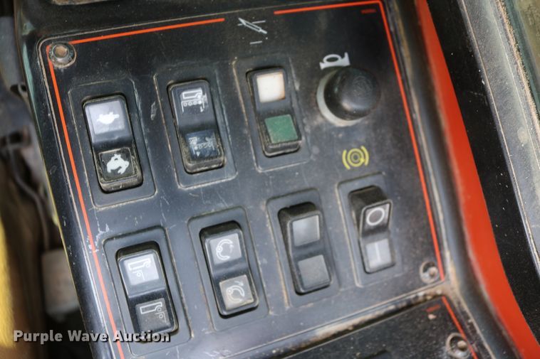 image for item DD6139 2012 Ditch Witch JT100 Mach 1  directional boring unit