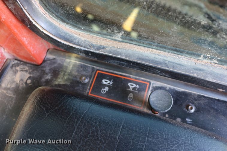 image for item DD6139 2012 Ditch Witch JT100 Mach 1  directional boring unit