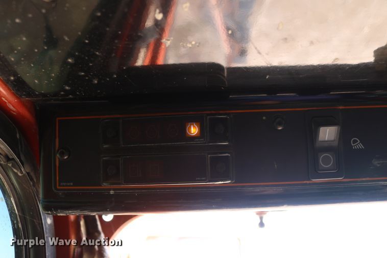 image for item DD6139 2012 Ditch Witch JT100 Mach 1  directional boring unit