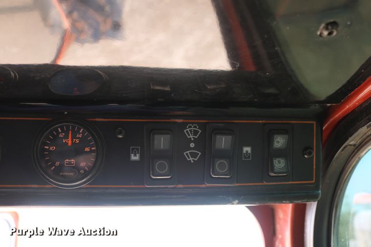 image for item DD6139 2012 Ditch Witch JT100 Mach 1  directional boring unit