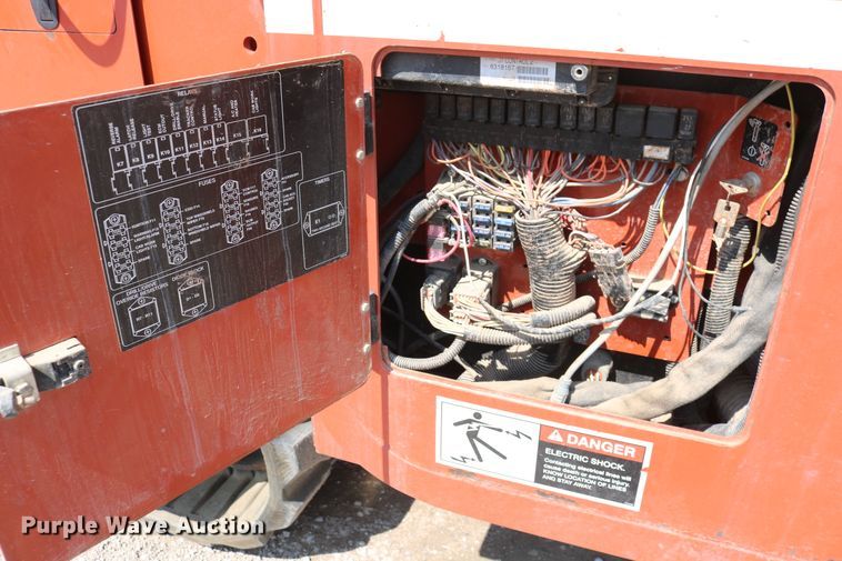 image for item DD6139 2012 Ditch Witch JT100 Mach 1  directional boring unit