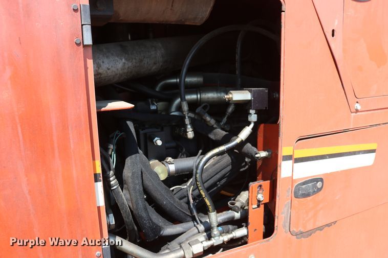 image for item DD6139 2012 Ditch Witch JT100 Mach 1  directional boring unit