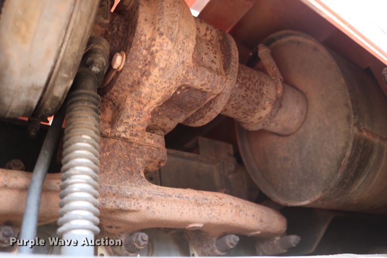 image for item DD6139 2012 Ditch Witch JT100 Mach 1  directional boring unit