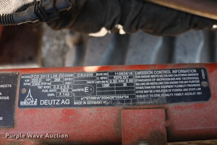 image for item DD6139 2012 Ditch Witch JT100 Mach 1  directional boring unit