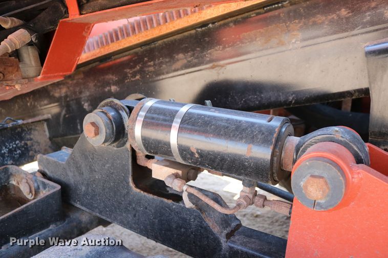 image for item DD6139 2012 Ditch Witch JT100 Mach 1  directional boring unit