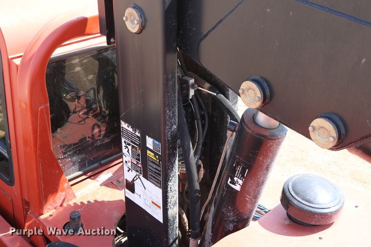 image for item DD6139 2012 Ditch Witch JT100 Mach 1  directional boring unit