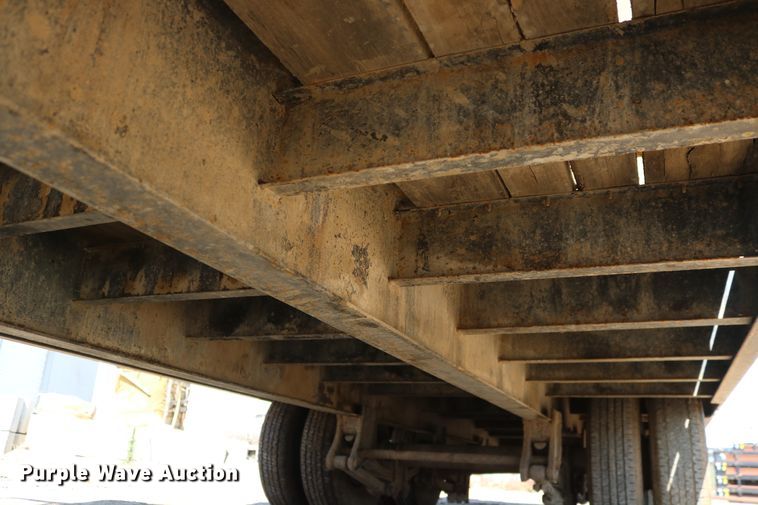 image for item DD6141 2000 Interstate 20DT equipment trailer with mixing system