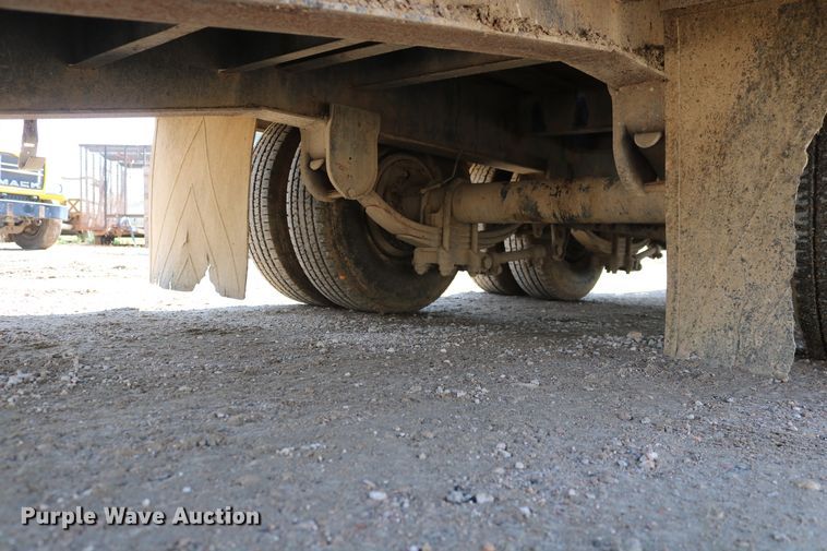 image for item DD6141 2000 Interstate 20DT equipment trailer with mixing system