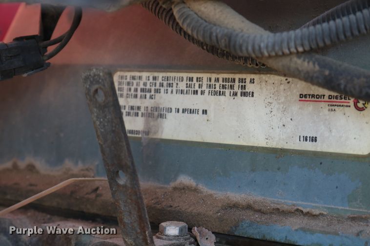 image for item DD6142 1995 Kenworth T800  box truck with mixing system