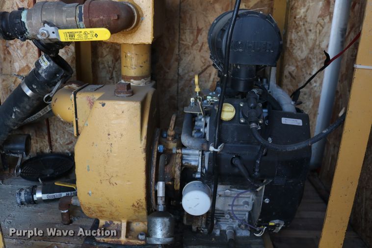 image for item DD6142 1995 Kenworth T800  box truck with mixing system