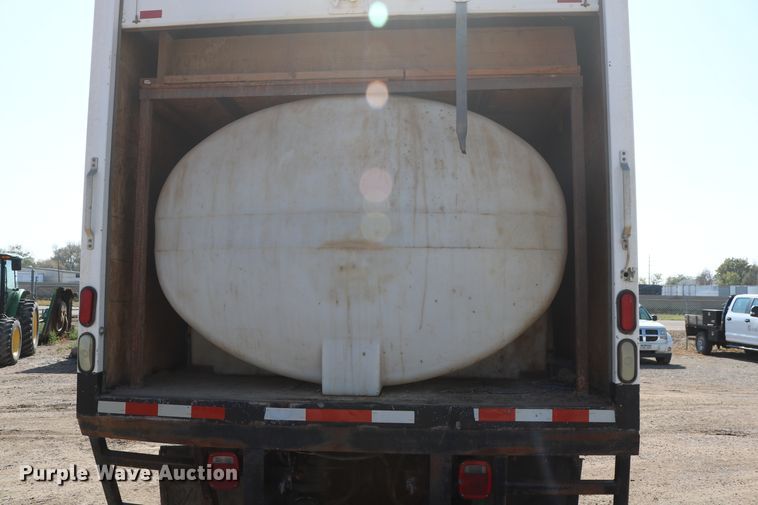 image for item DD6142 1995 Kenworth T800  box truck with mixing system