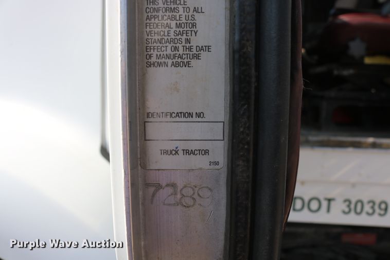 image for item DD6142 1995 Kenworth T800  box truck with mixing system