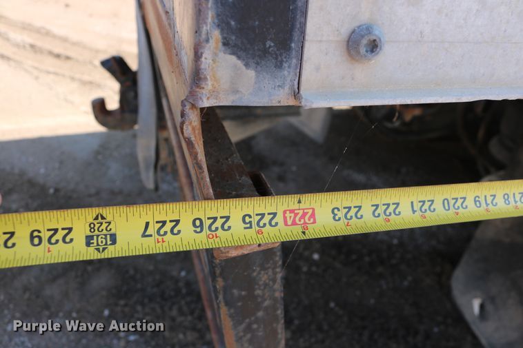 image for item DD6142 1995 Kenworth T800  box truck with mixing system