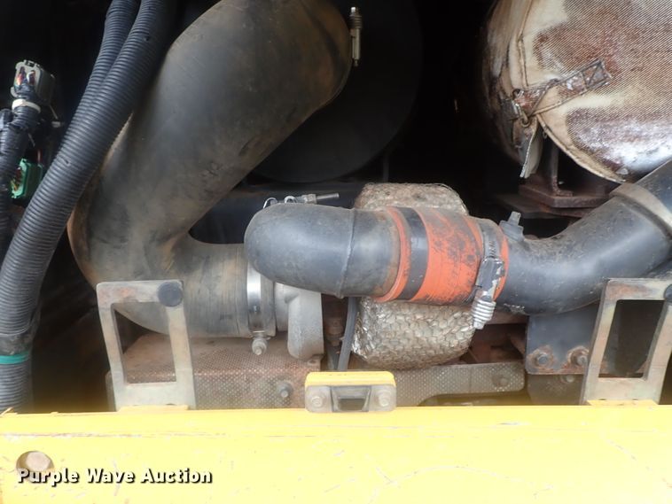 image for item DE0722 2008 Komatsu D65EX-15EO  dozer