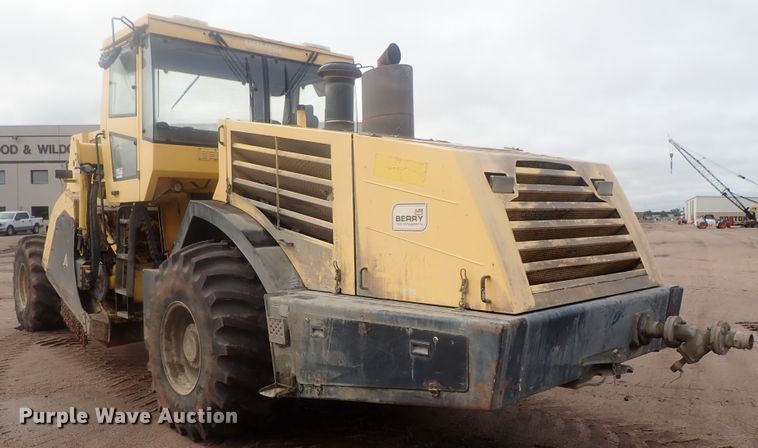 image for item DE0723 2009 Bomag MPH125  reclaimer