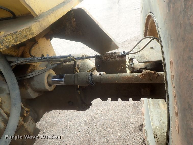 image for item DE0723 2009 Bomag MPH125  reclaimer