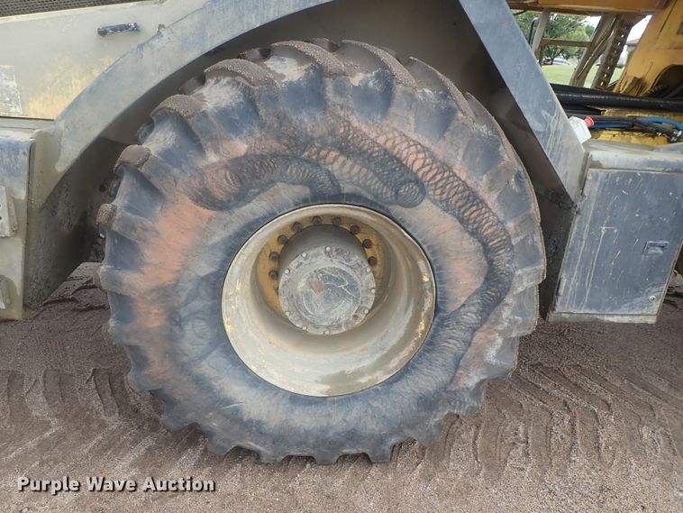 image for item DE0723 2009 Bomag MPH125  reclaimer