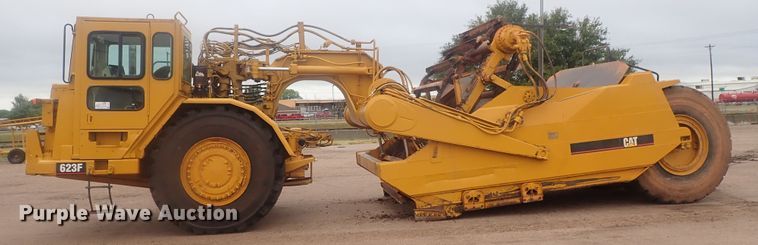 image for item DE0725 1998 Caterpillar 623F  elevating scraper