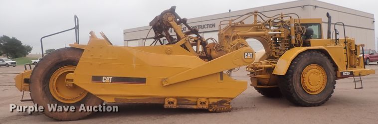 image for item DE0725 1998 Caterpillar 623F  elevating scraper